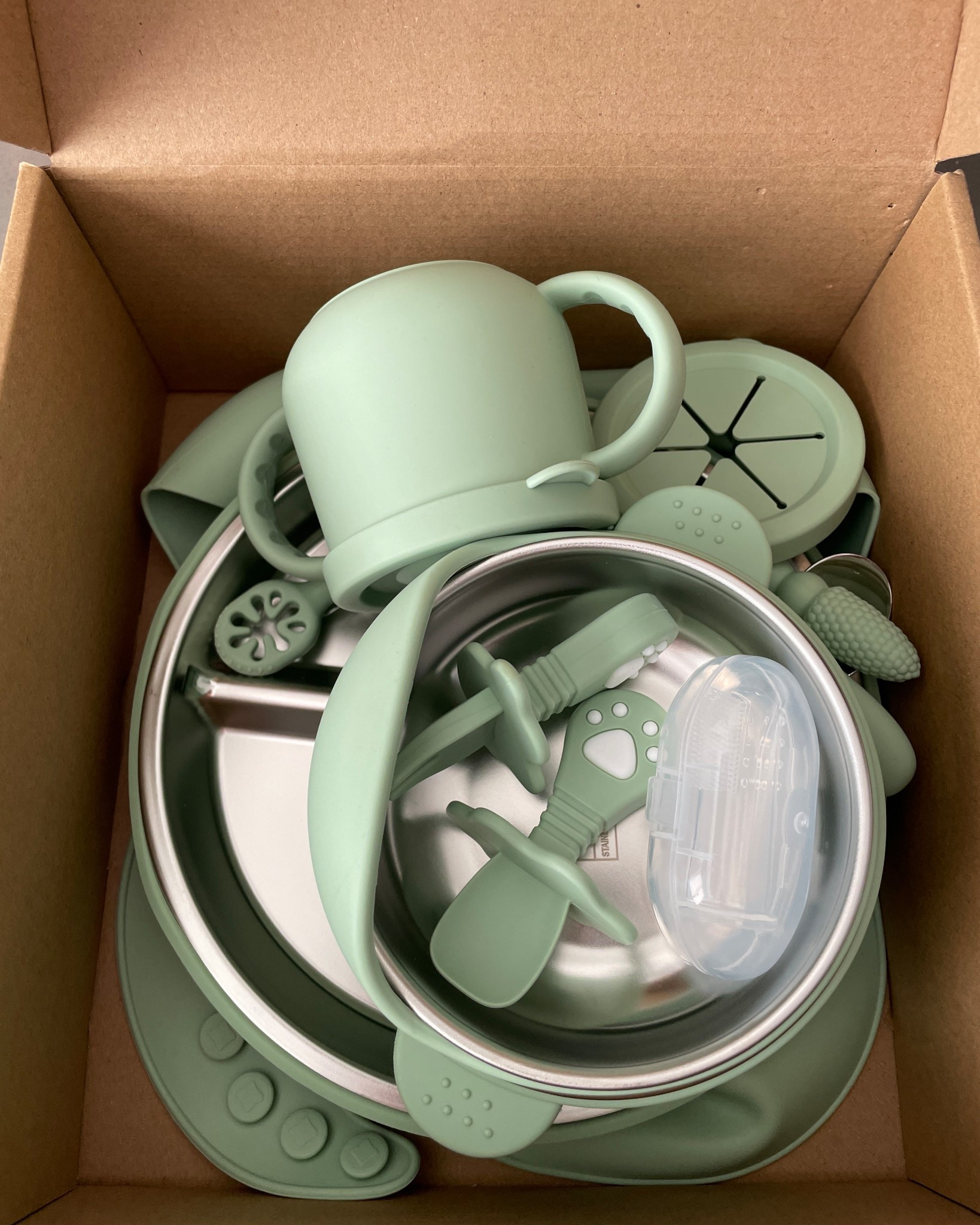 Baby feeding set - starting solids set is perfect for everything needed to start eating - bib, suction plates, 3 different utensils, sippy cup, suction bowl 


#LTKBaby #LTKFindsUnder50