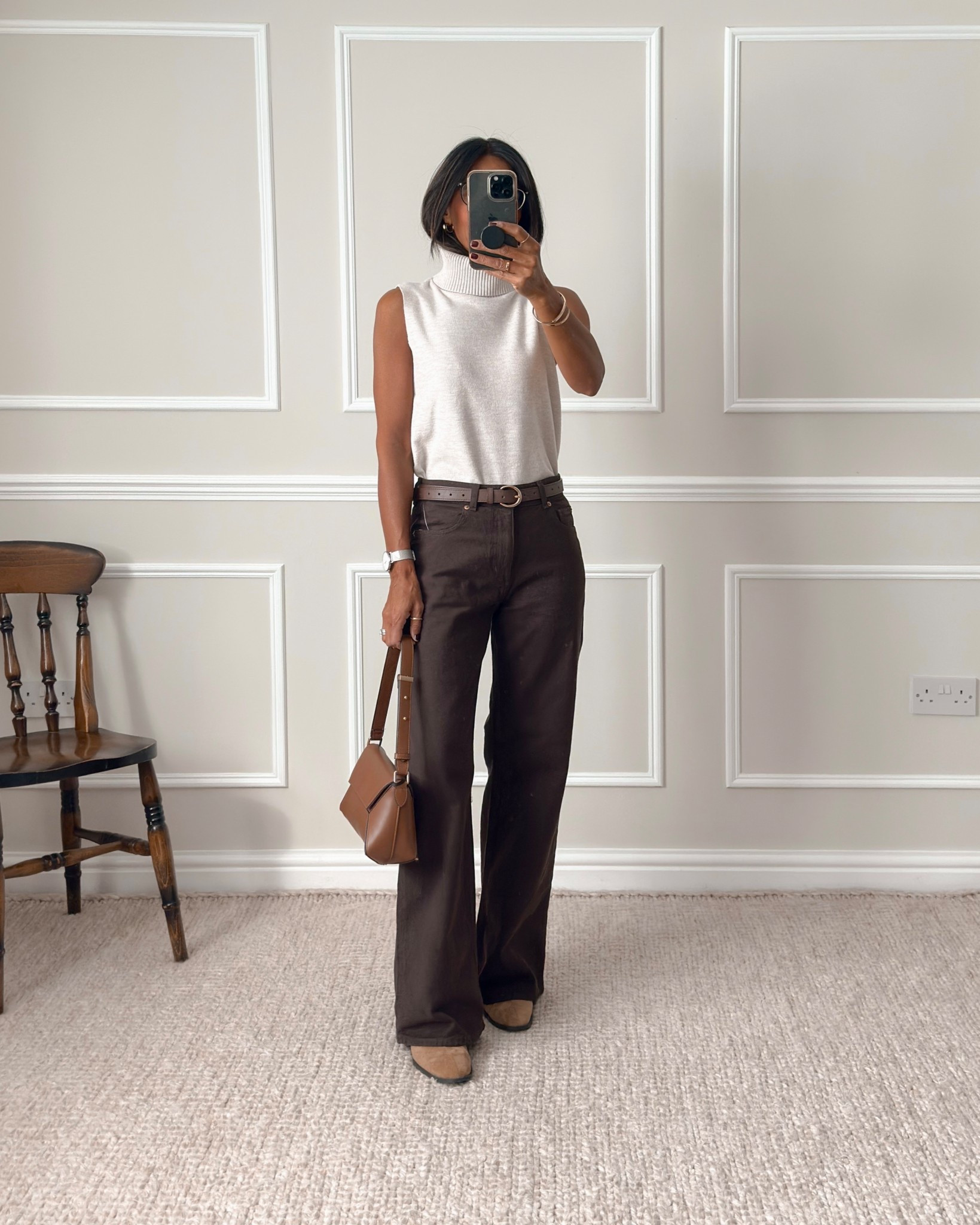 Brown wide leg Jeans - linking the exact same jeans as they are available again this season. I’ve sized up as they’re a bit snug. My usual size is a UK size 8 but wearing size 10 here. I’ve pinned the bottom hem at the back. I’m 5’5 and these are a bit long so keep that in mind as I normally have to pin my jeans and trousers as most of them seem to be made for taller girls so this is how I make them work for me. Note - the editing of the colour of these jeans on the H&M website isn’t very good. The last 2 pictures show the true shade of these jeans. 

The top is old from Zara but I’m currently trying to find a similar one for you.
find a similar one for you.  



#LTKjeans #LTKuk