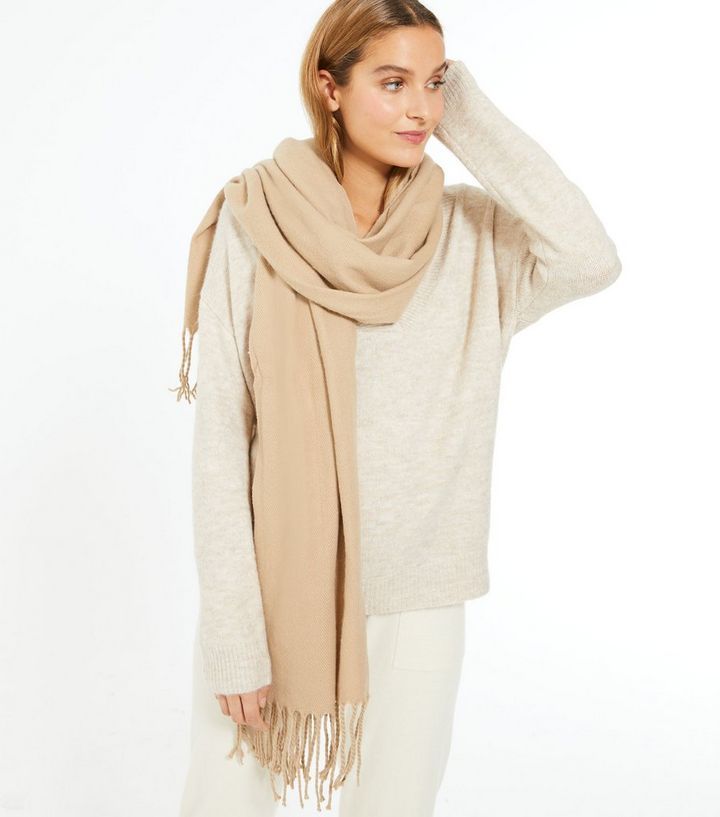 Camel Plain Tassel Trim Scarf
						
						Add to Saved Items
						Remove from Saved Items | New Look (UK)
