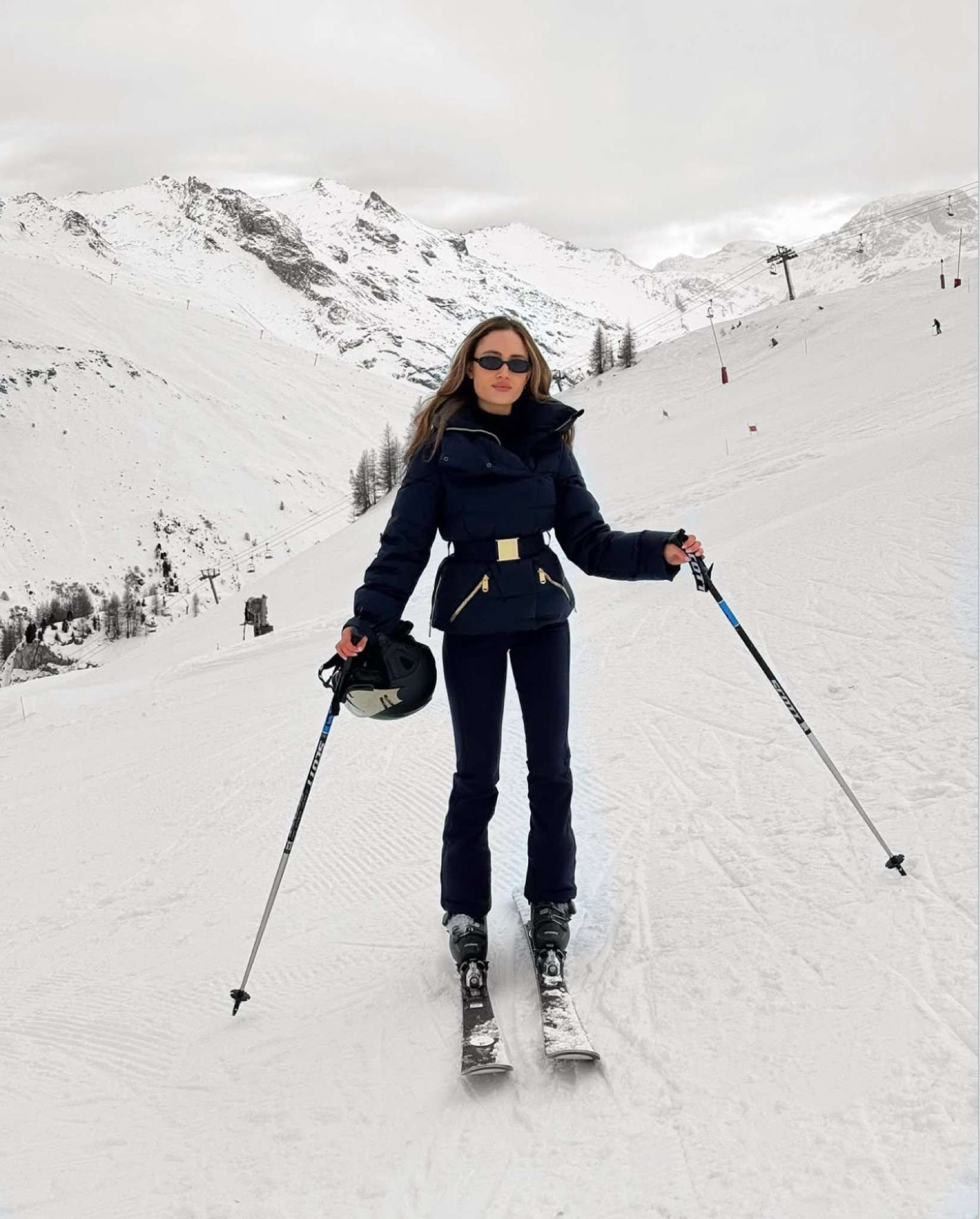 Another perfect snowy day ski look with Goldbergh ⛷️ 

#LTKstyletip #LTKtravel #LTKwinter