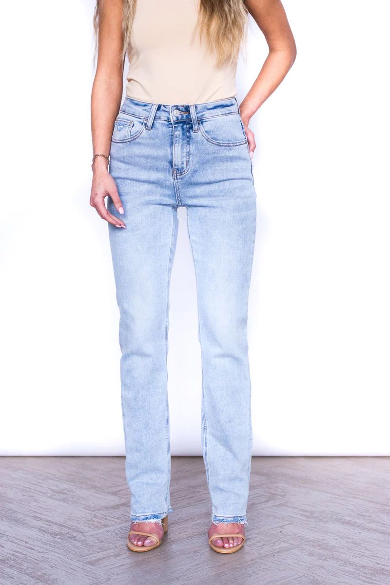 A Blue Feeling Straight Leg Denim Jeans | Apricot Lane Boutique