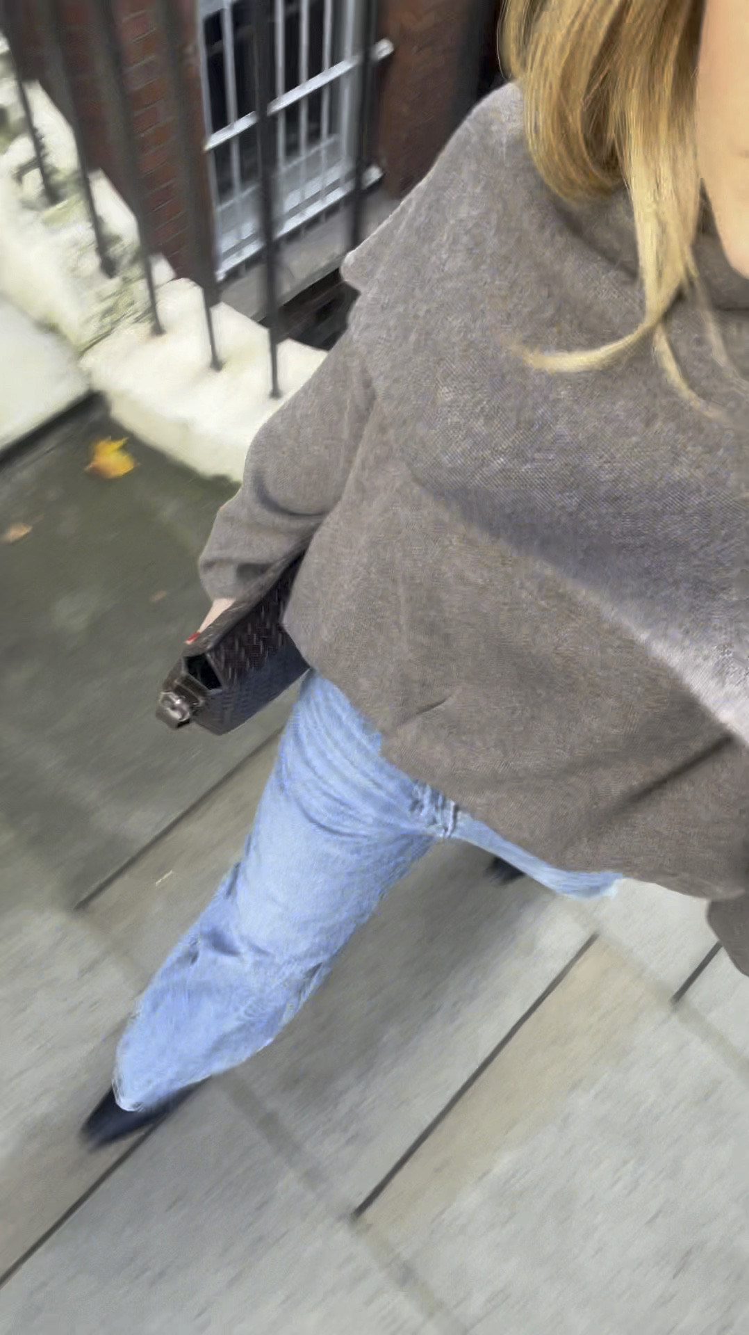 OOTD

denim and knit - ZARA
Bag - &otherstories 