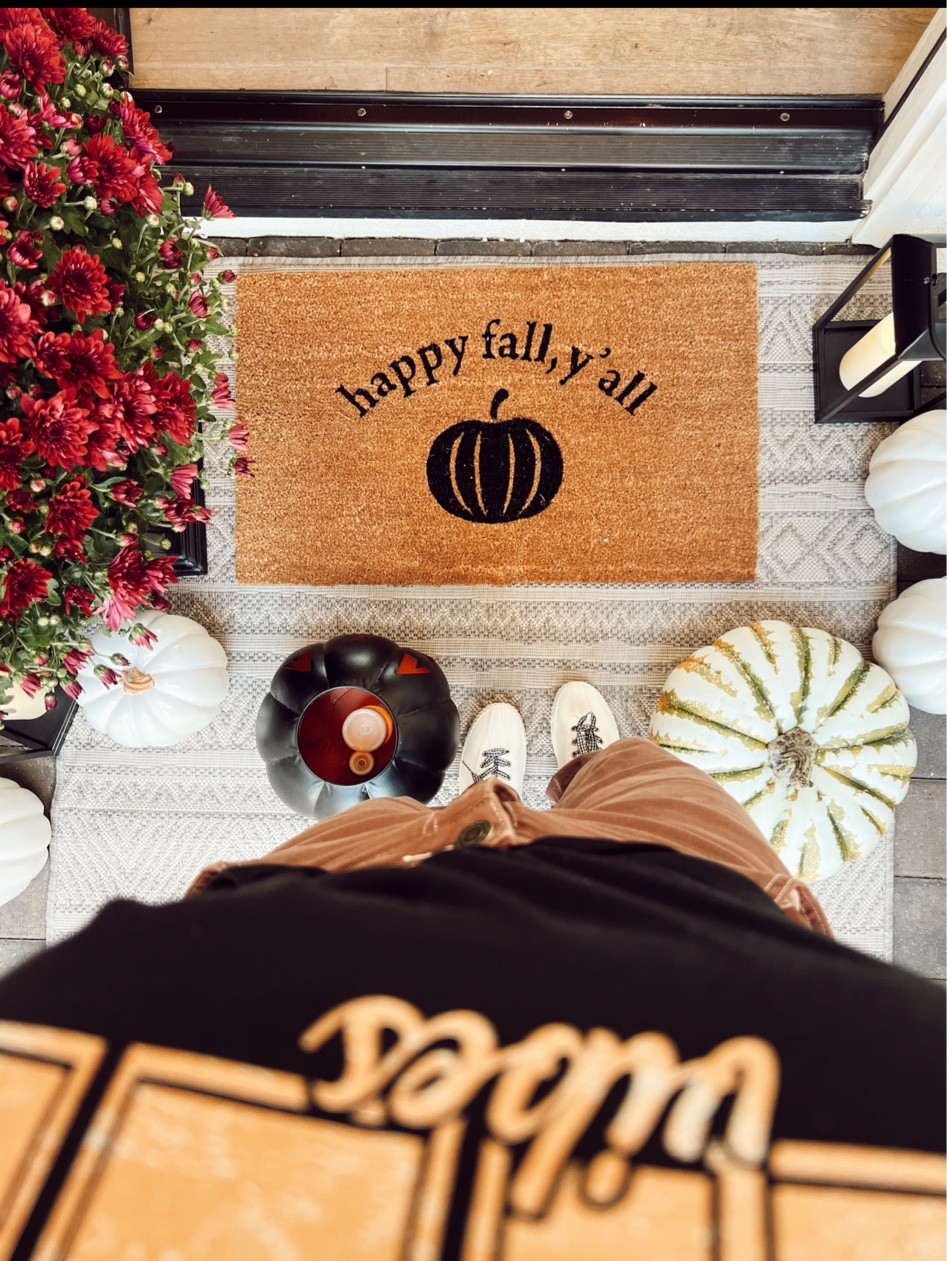 Beyond obsessed with how this years fall entryway turned out!! Bring on the cooler temps and fall vibes🧡🎃🤎🍂 @kohlsfinds @kohlspartner 

#LTKHoliday #LTKHalloween #LTKparties