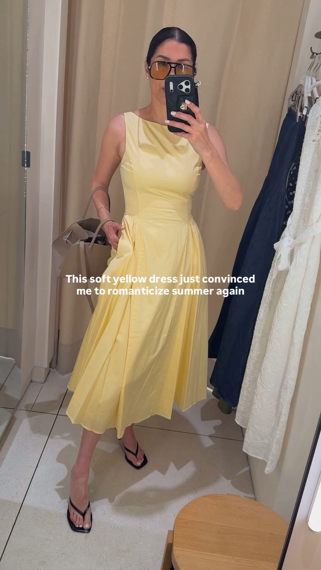 Summer dress at @mango
Wearing size XS on this beautiful yellow dress 🌷