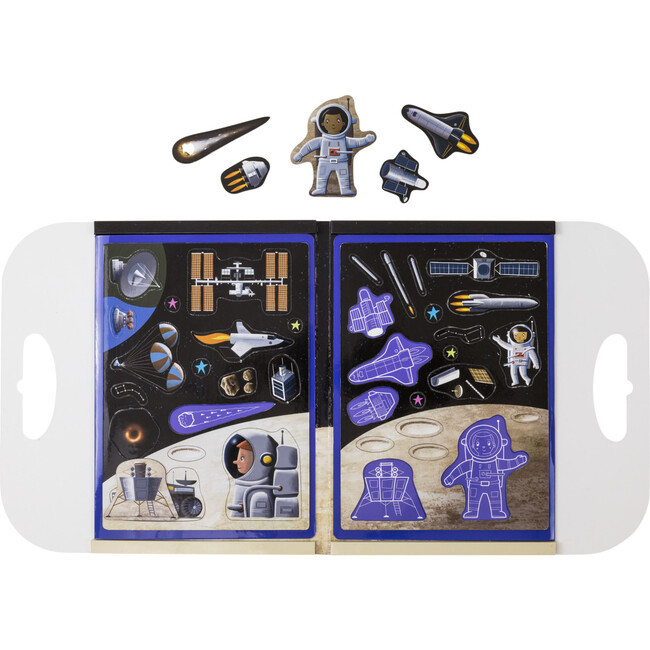 Tiger Tribe: Magna Carry - Space Explorer Fold Out Magnetic Play Scene | Maisonette