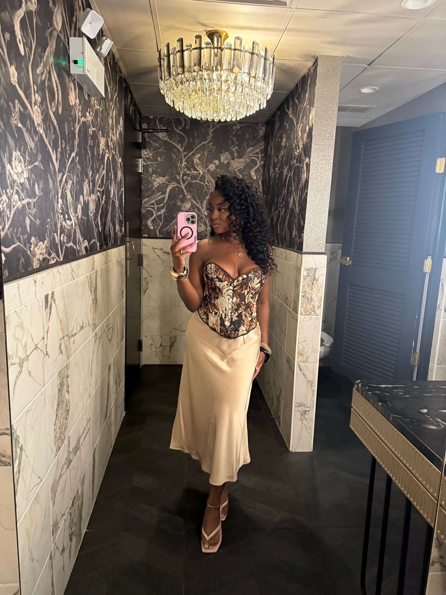 Brunching in style, celebrating my favorite girl! 💐

Brunch outfit, weekend outfit inspo, dinner outfit, bridal brunch, rehearsal dinner, graduation, satin skirt, corset, spring outfit, spring fashion

140 lbs | 5’2 | size medium top and skirt | shoe size 8