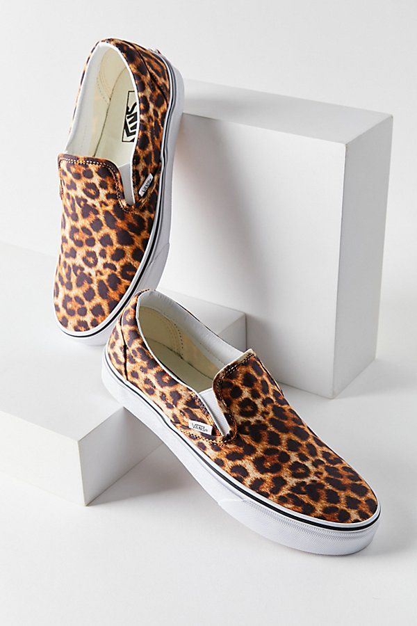 Vans Leopard Slip-On Sneaker | Urban Outfitters (US and RoW)