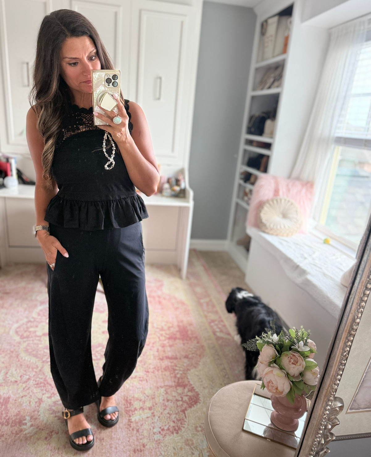All black date night look 

 