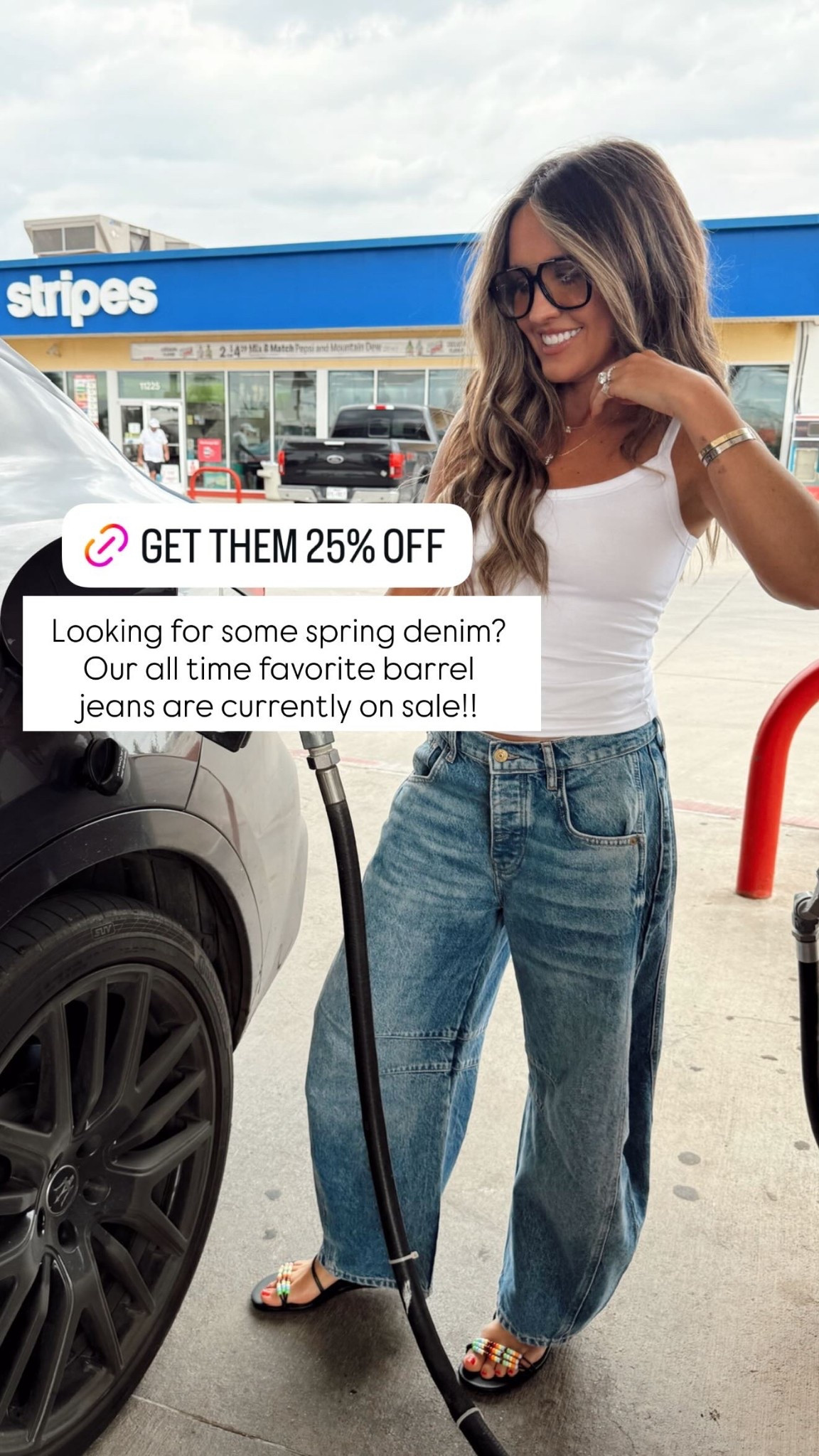 Looking for some spring denim? Our all time favorite barrel jeans are currently on sale!!