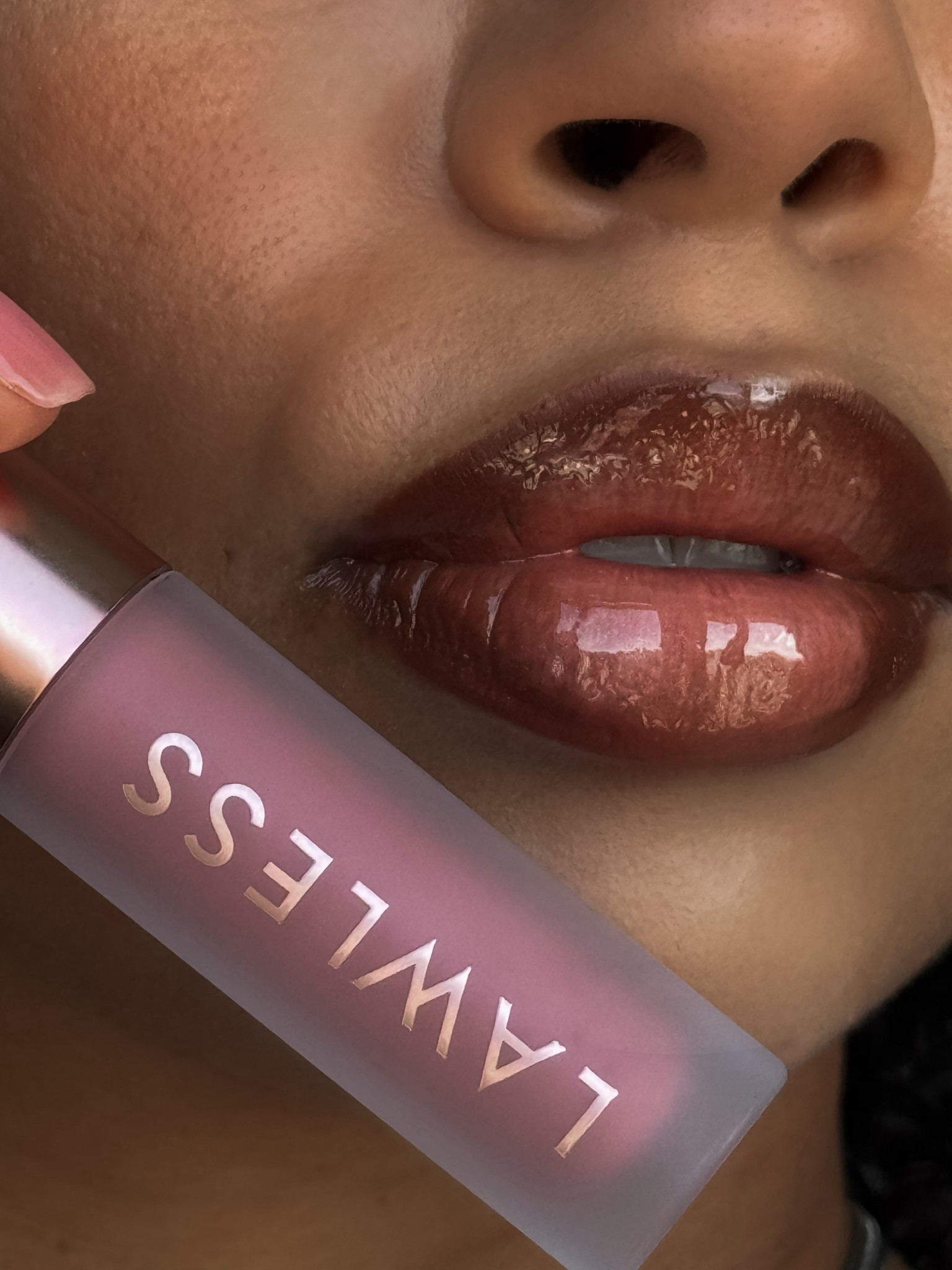 OBSESSED with my Lawless lip plumping glosses ✨😍

#LTKSeasonal #LTKBeauty #LTKItBag