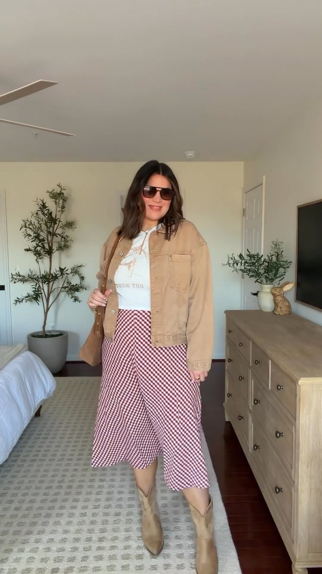 Midsize spring outfit! 

Bralette + panties - size xl *use code KELLYTK20 to save at @Truekind 
Skirt - large @American Eagle Outfitters 
Tee - large
Jacket - large 
Boots are older from target *



#LTKSeasonal #LTKTall #LTKMidsize