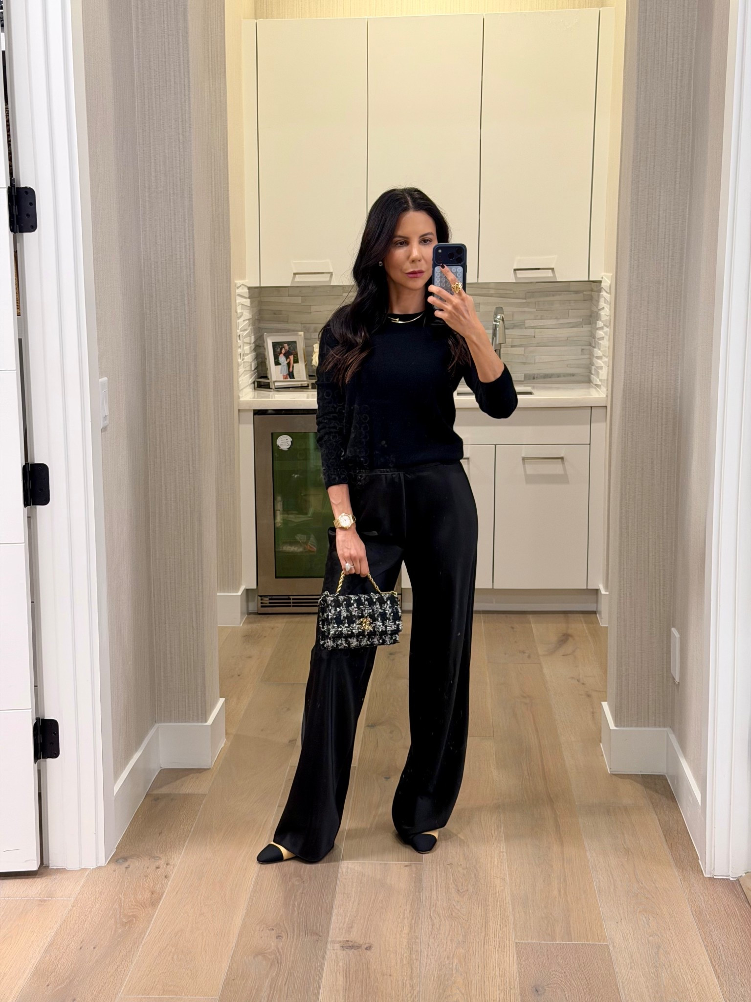 Can’t go wrong with silk and cashmere.

#LTKHoliday #LTKgrwm #LTKGiftGuide