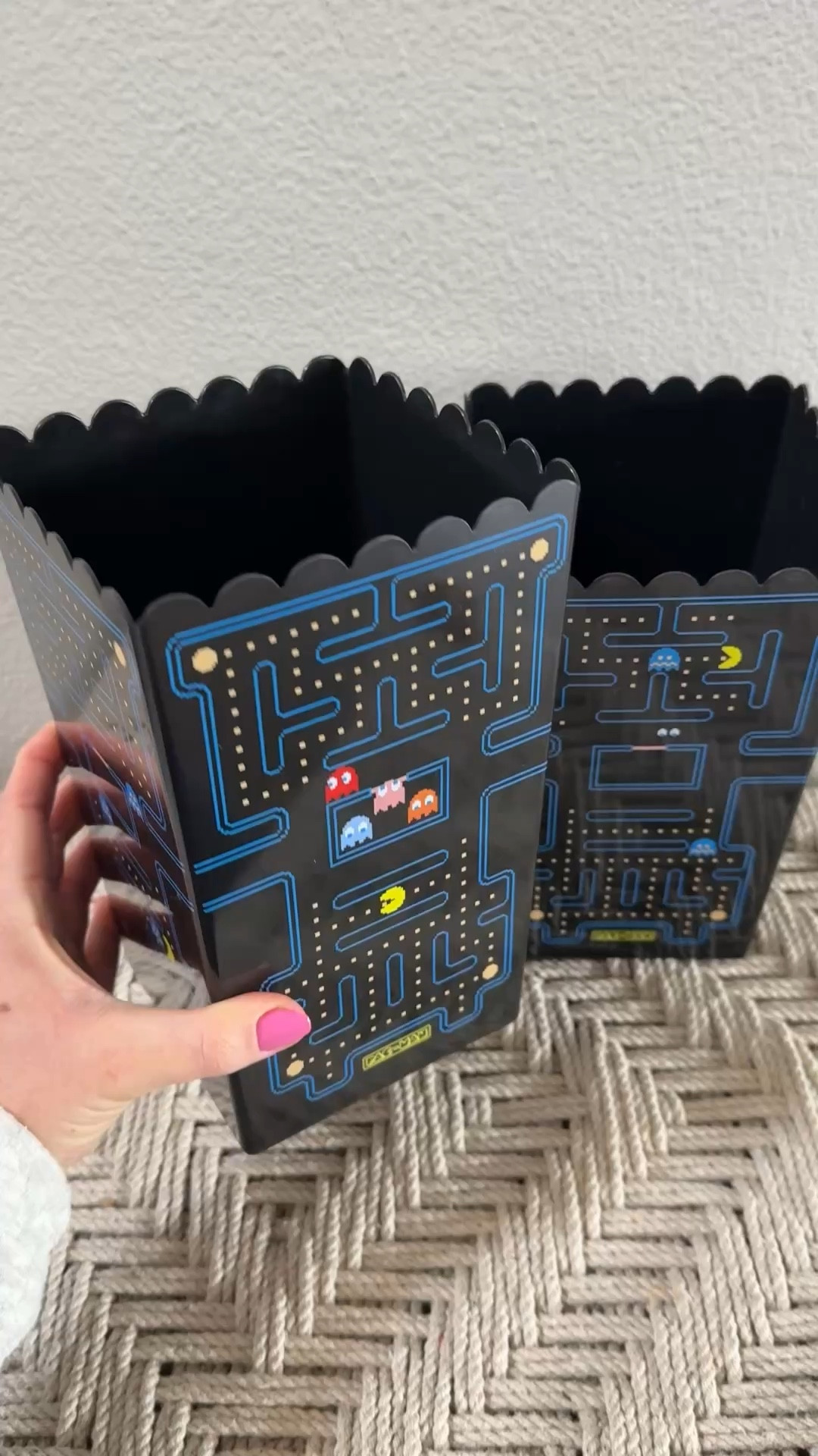 How fun are these Pac-Man popcorn buckets? Perfect for movie nights!! 

@toynk
#toynkfinds 

#LTKKids #LTKMens #LTKfoodie