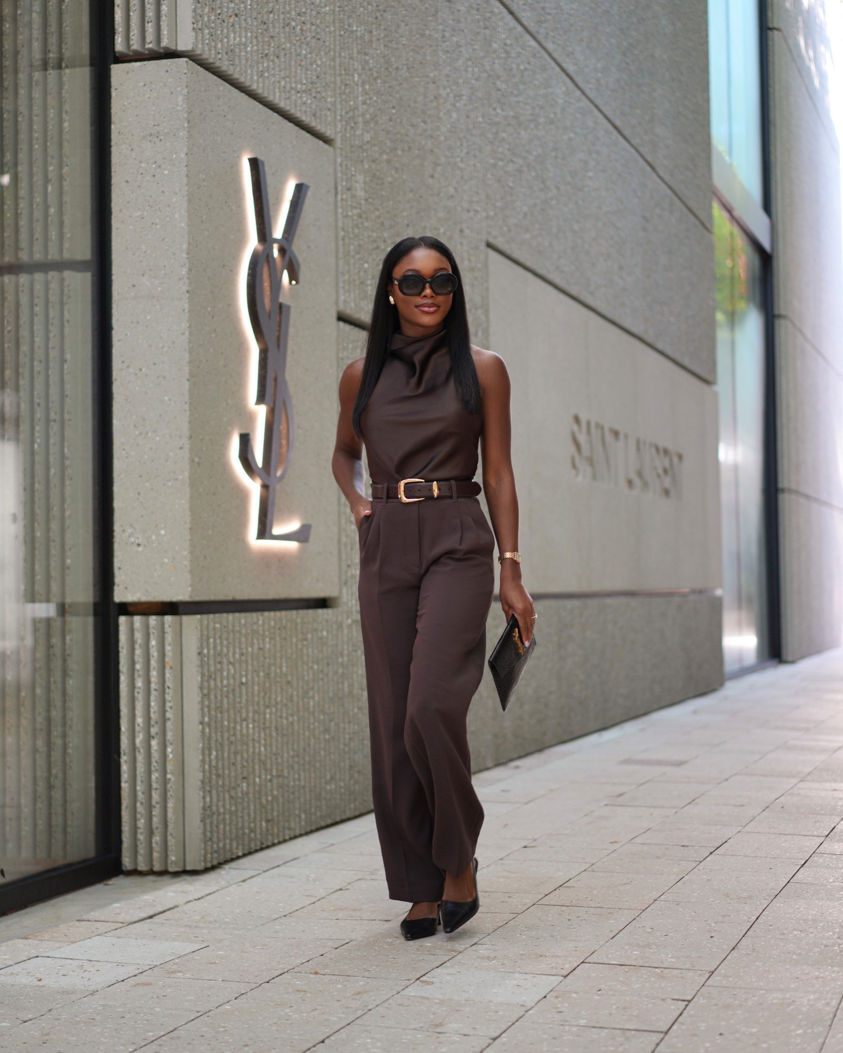 Holiday outfit inspiration— wearing a size 4 in these brown pants and a small in this satin brown top 🤎

#LTKHoliday #LTKWorkwear #LTKootd