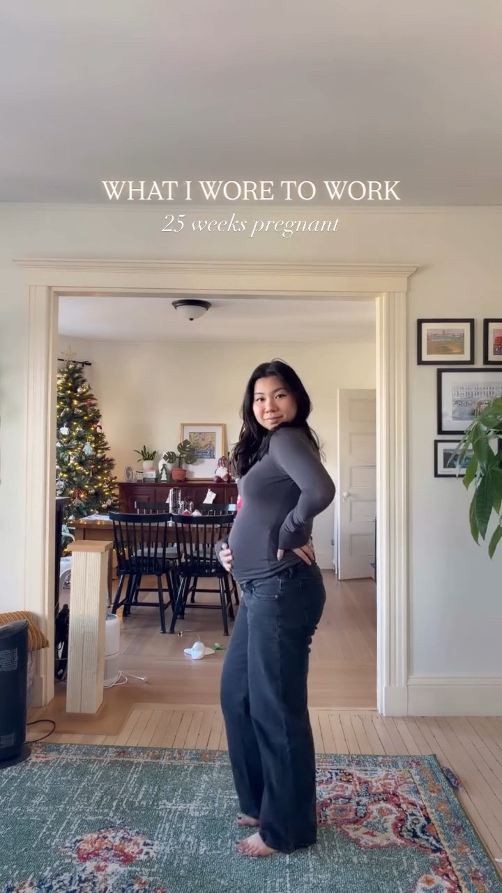 OOTD 25 weeks pregnant! Peep my Christmas tree! 🎄 
.
.
.
.
.
#pregnant #pregnancy #pregnancyupdate #bumpupdate #babybump #firsttimemom #pregnancydiary #pregnancylife #expectingmom #bumpdate #25weekspregnant #secondtrimester #bumpoutfit #maternitystyle #pregnancystyle