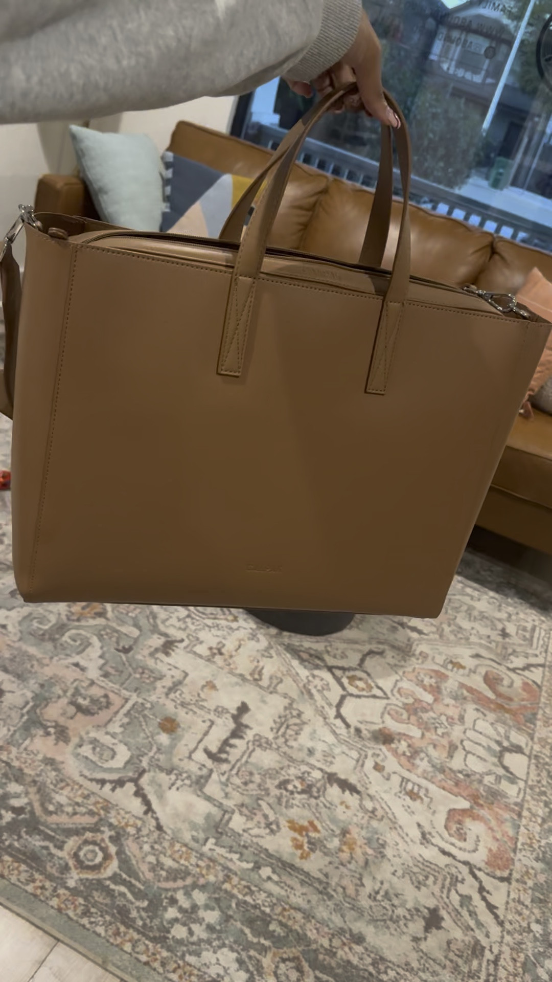 Love this new work bag! 

#LTKWorkwear