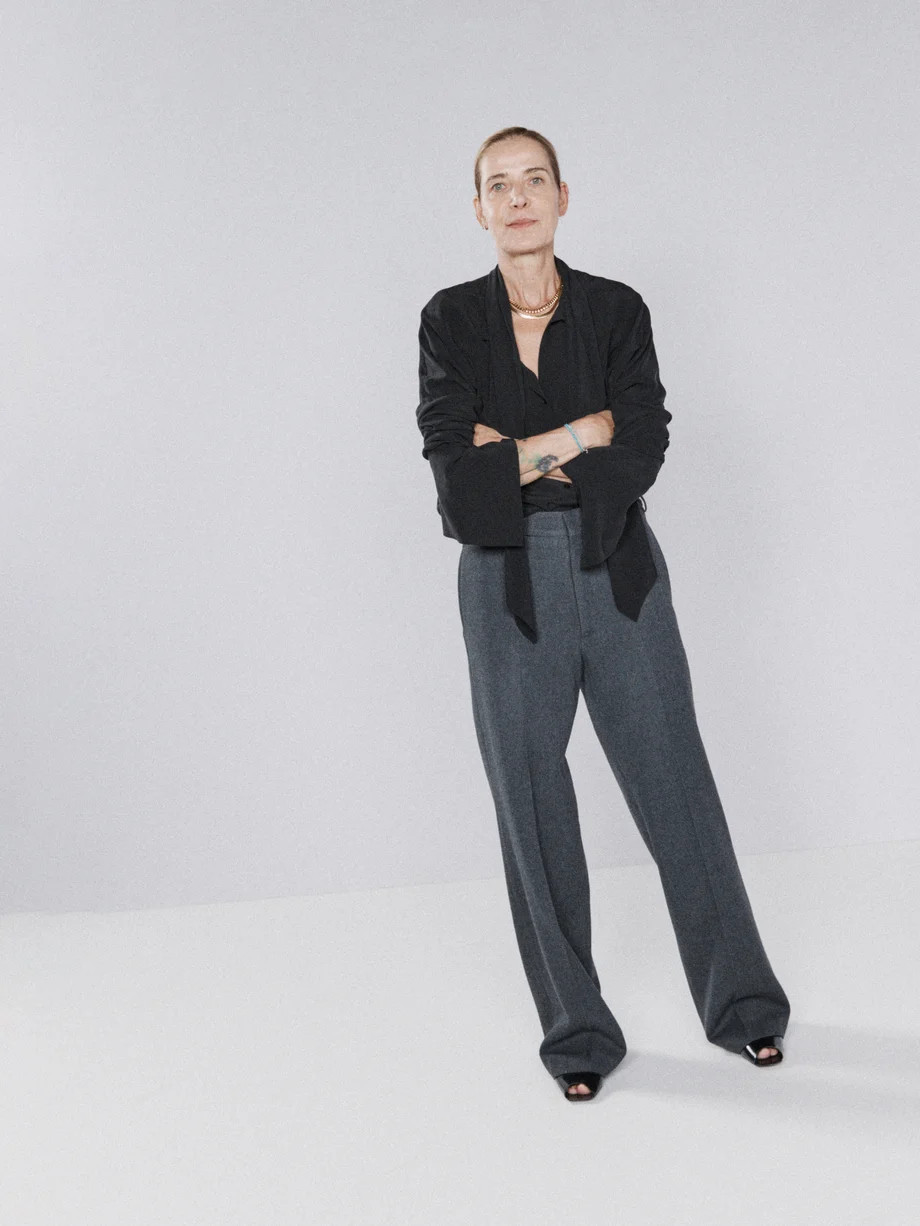 Square cuff sandwashed organic silk pussybow top | Raey | Matches (UK)