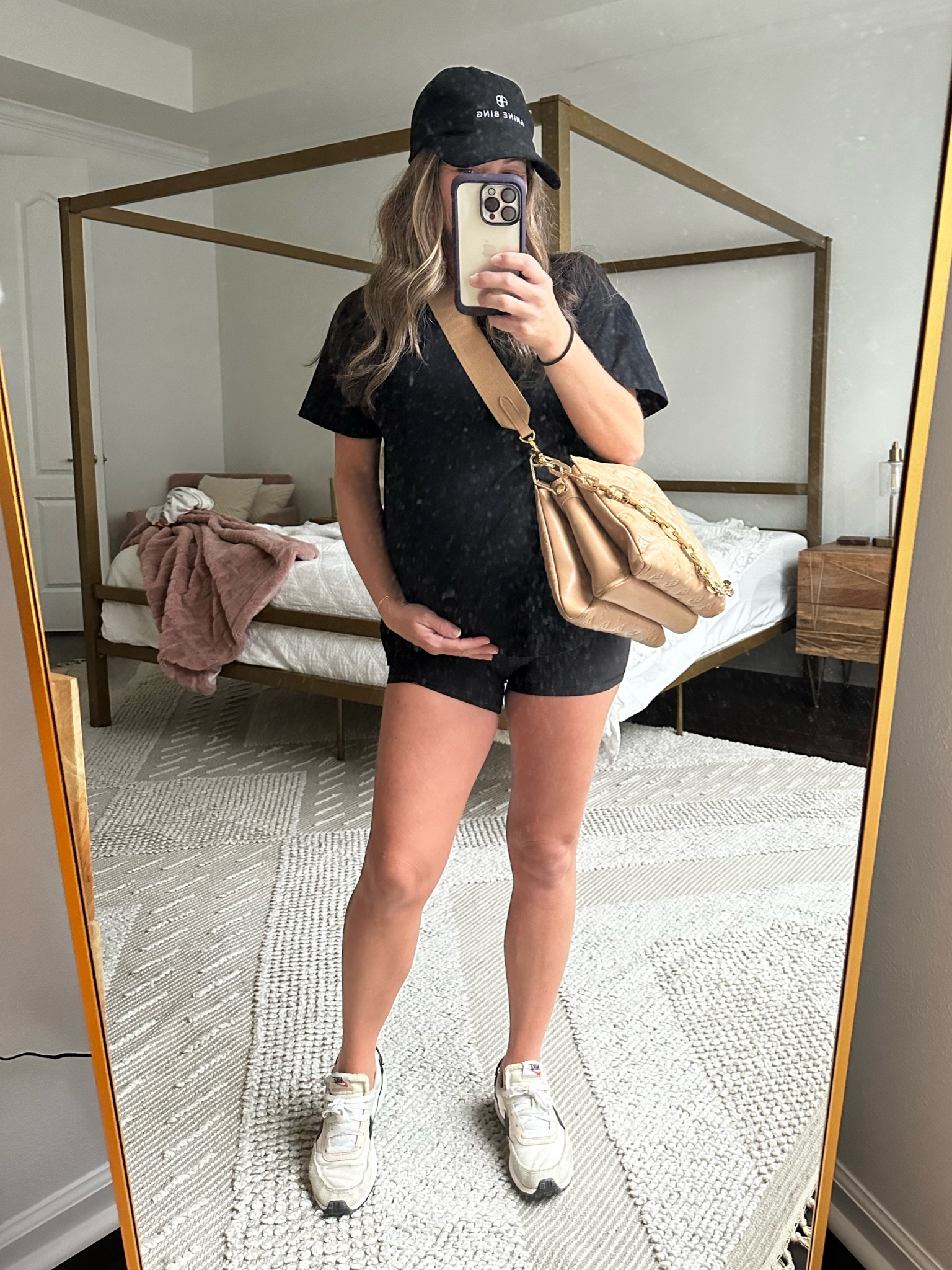 Bump fit 

6 in shorts
Small in tee

#LTKStyleTip #LTKActive #LTKBump