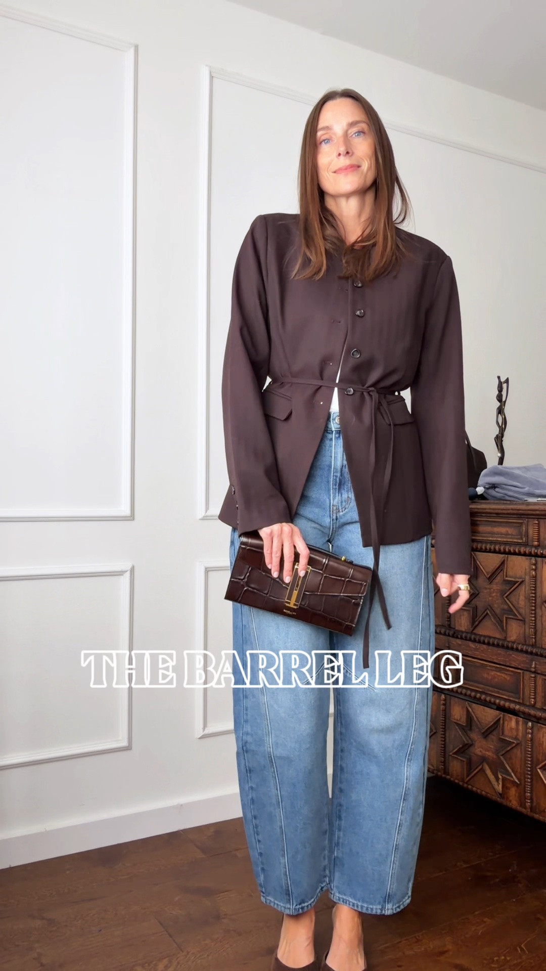I’m wearing a size small

Barrel leg jeans, blue jeans, jeans outfits, autumn outfits

#LTKautumn #LTKjeans #LTKuk