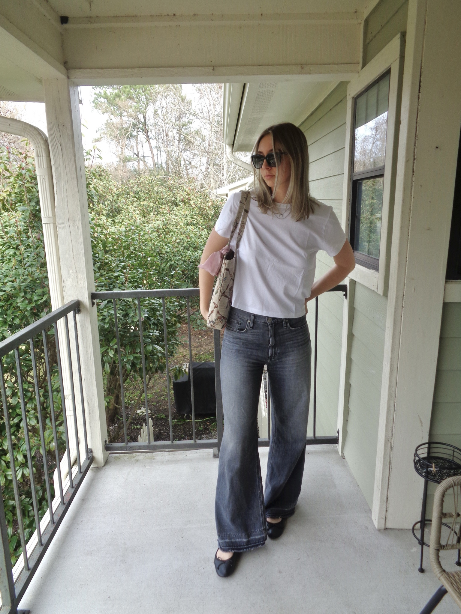 casual saturday outfit with my new fav boxy tee

#LTKMostLoved #LTKstyletip #LTKSpringSale