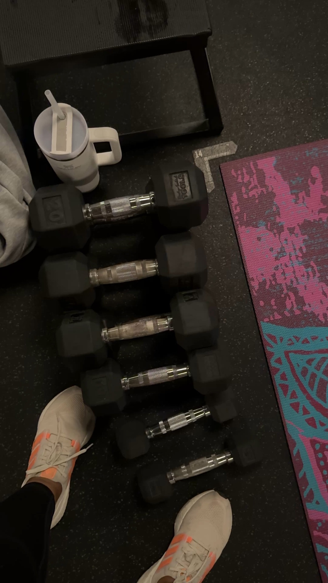 Gym must-haves

#wellness #fitnessgoals #healthygame #healthandwellness #outfitinspo #gymessentials #flyageless #midlife #fashionover40 #stylereel #LTKStyle #ootd #outfitcheck #outfitdetail #fitcheck #amazonfinds

#LTKStyleTip 

#LTKOver40 #LTKActive