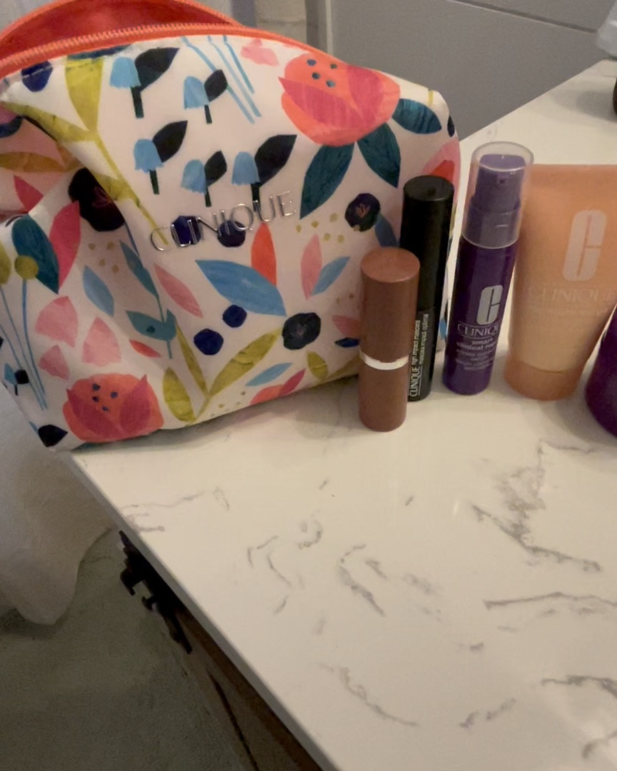 Clinique is running a really good bonus deal right now. Spend $37 and you get the makeup bag plus 5 products, and if you spend $60 you get an extra free item too. I did a quick video showing everything that comes in the set — such a good value if you already use Clinique or want to try their products.

#LTKselfcare #LTKdayinmylife #LTKmorningroutine