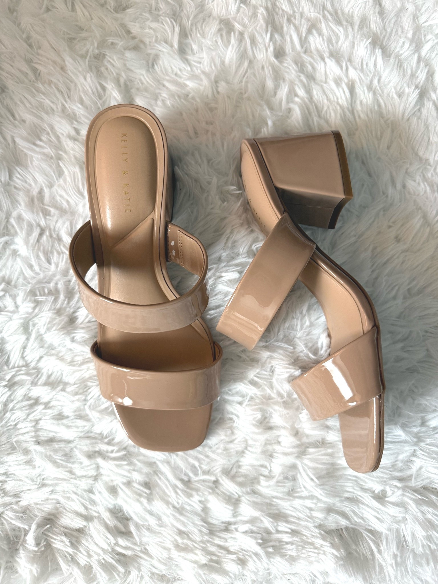 Summer sandals, neutral sandals

#LTKSeasonal #LTKTravel #LTKootd