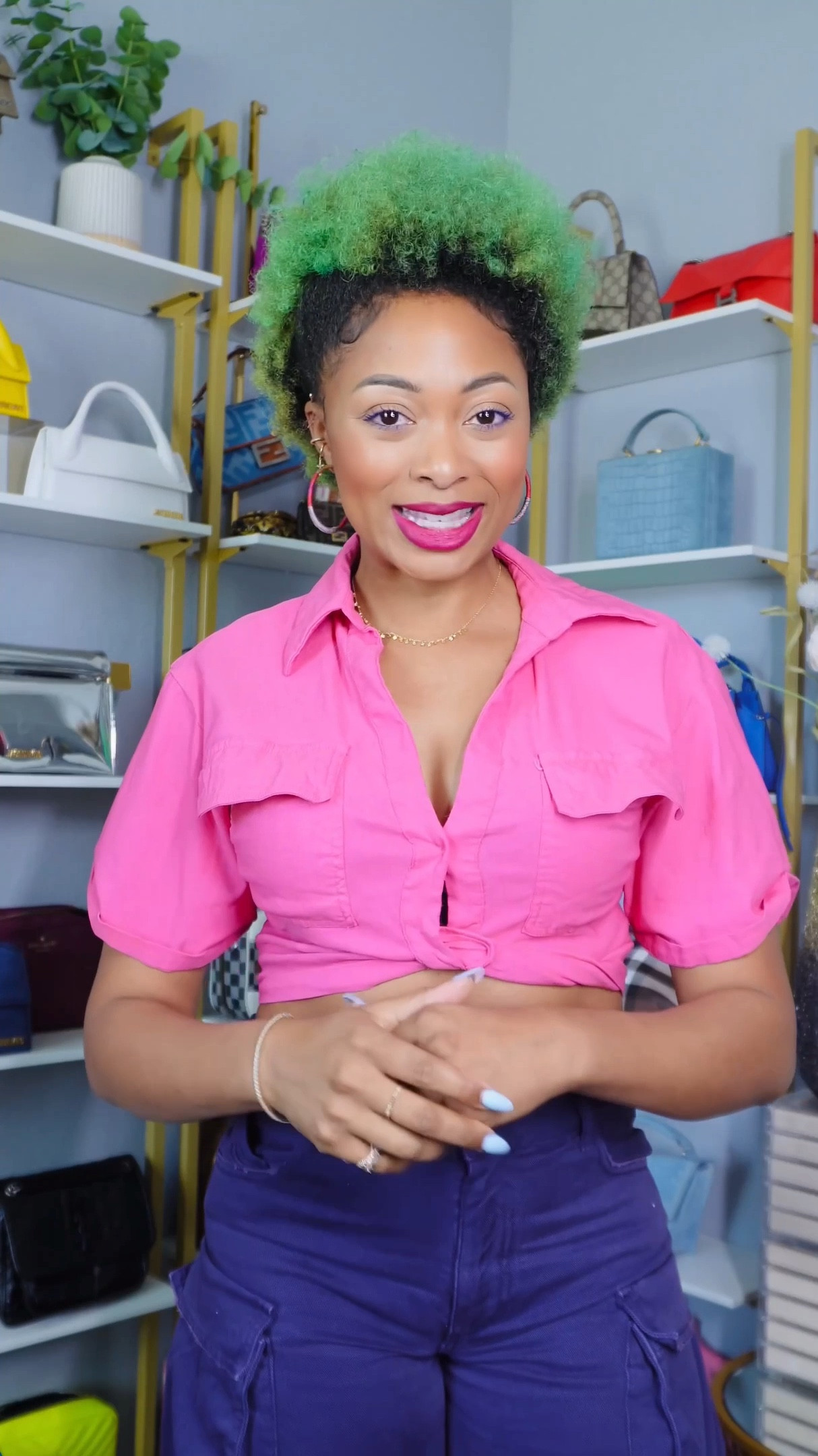 Last minute casual Valentine’s Day date idea 🥰❤️ 
Size M in crop top & 27 in cargo pants

#LTKstyletip #LTKSeasonal #LTKVideo