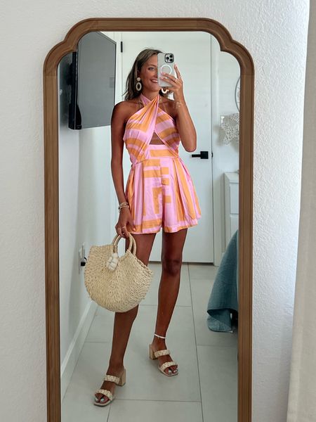 vacation / resort wear outfit ideas from petal and pup. wearing an XS in this romper 💛