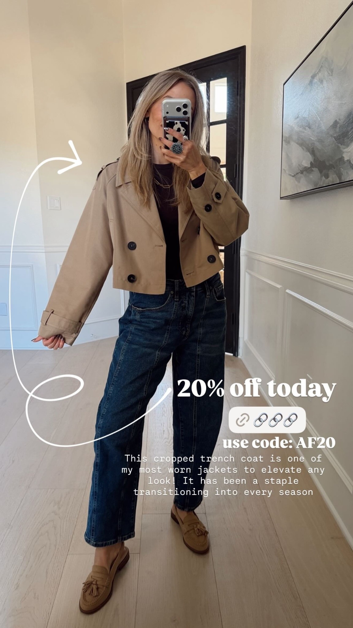 20% off today use code: AF20  This cropped trench coat is one of my most worn jackets to elevate any look! It has been a staple transitioning into every season