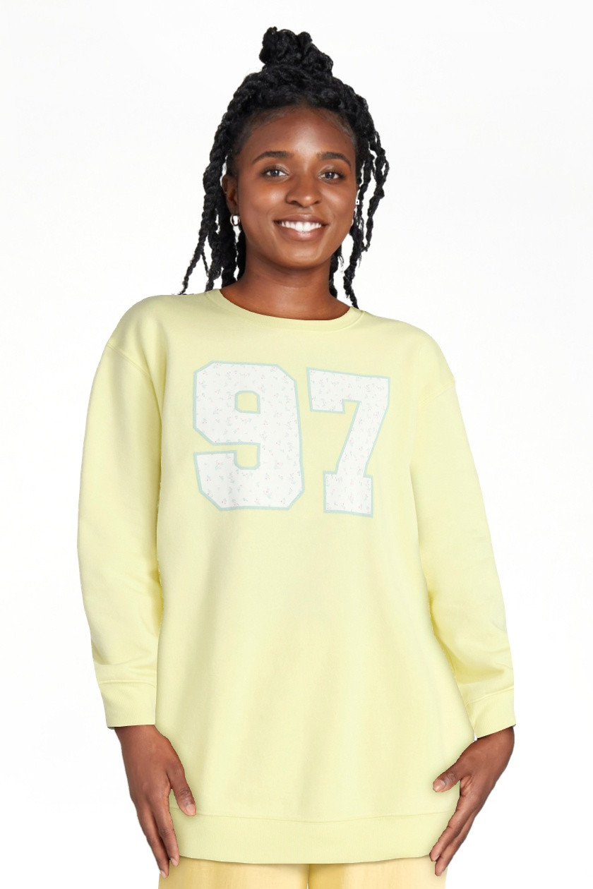 No Boundaries Oversized Graphic Sweatshirt, Midweight, Women's XXS-XXL | Walmart (US)
