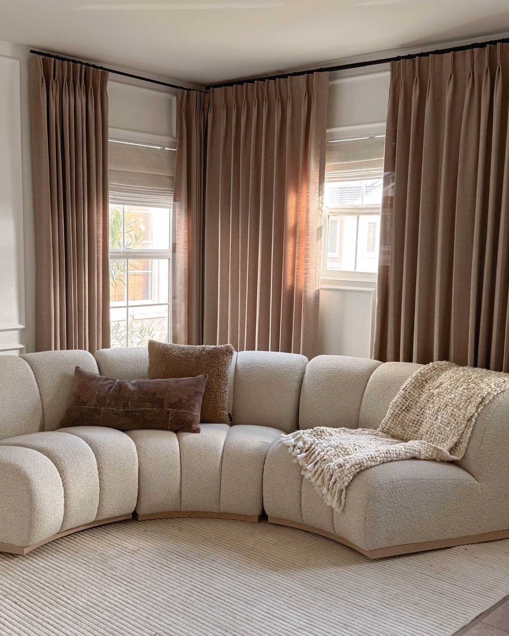 Cozy loft details! Coffee table loading ☁️

#LTKHome