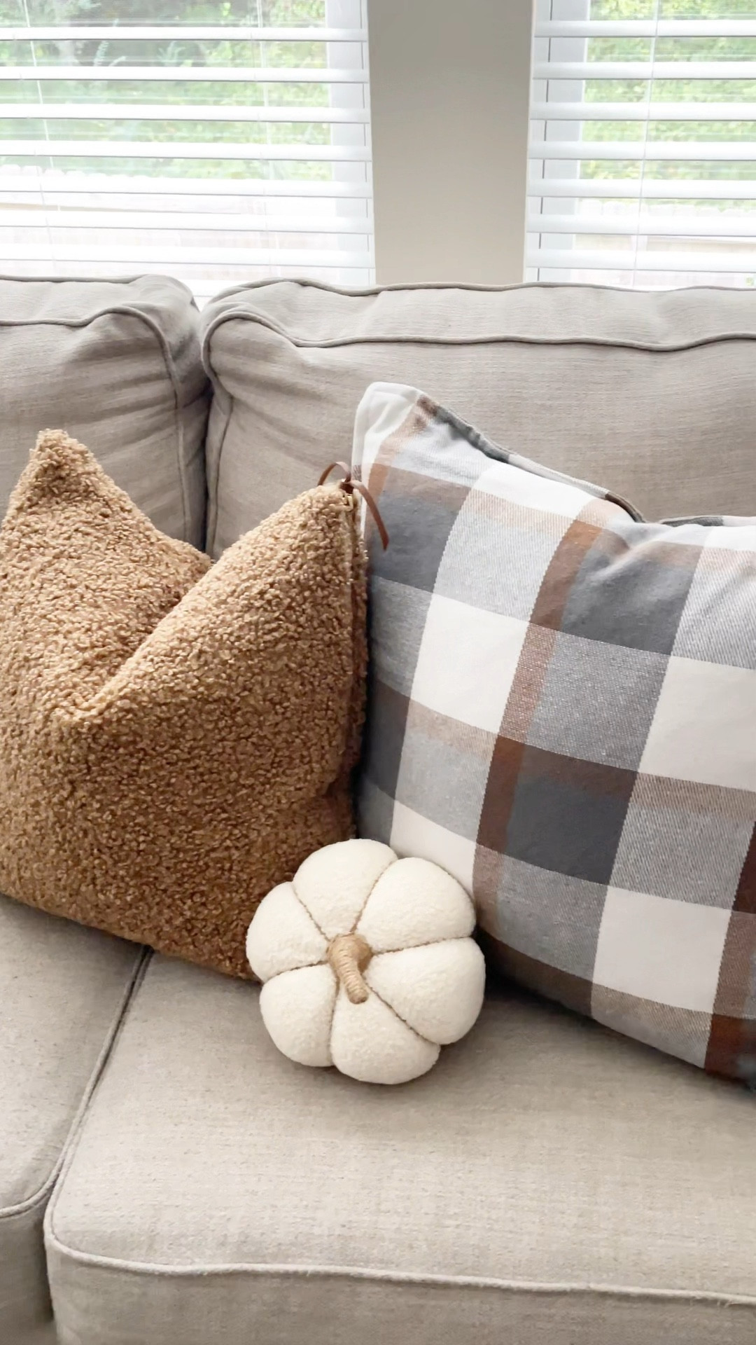 Fall decorate with me, fall decor, home decor

#LTKSeasonal #LTKhome #LTKsalealert