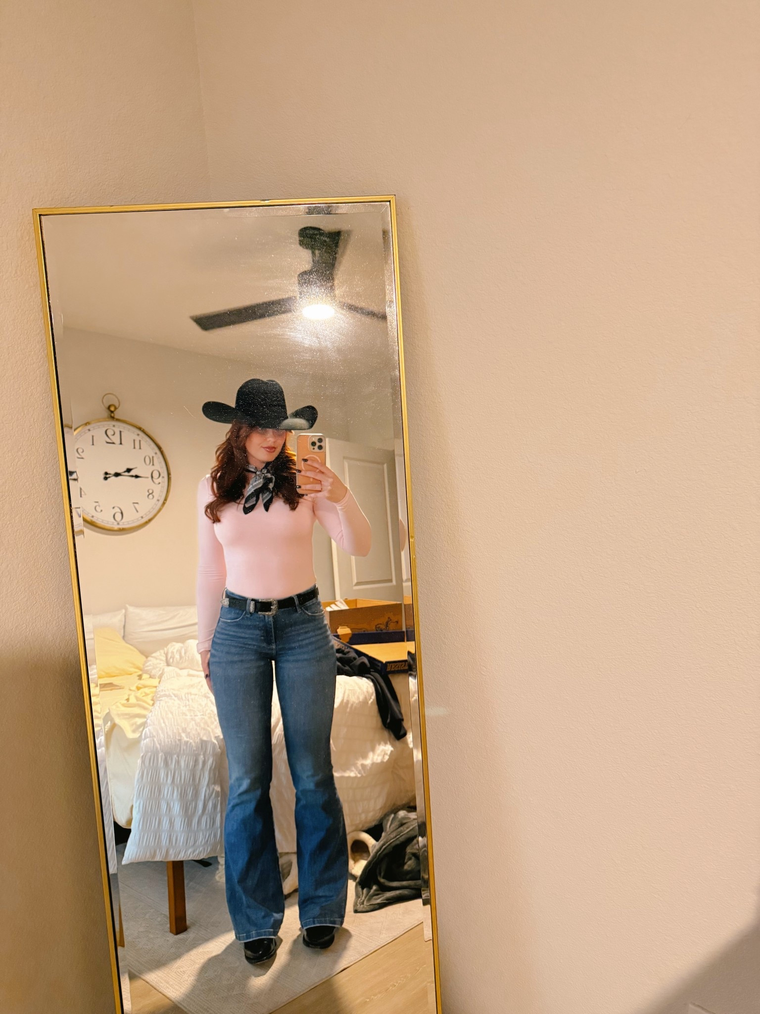 weekend fit 

im 5’7 wearing a medium top and size 26 36 inseam

#LTKootd #LTKgrwm #LTKTall