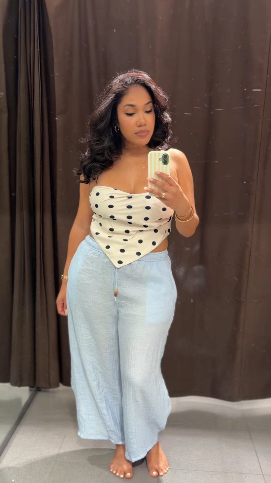 I almost didn’t try this one on because I was officially at the “I’m tired of being in the fitting room” stage of the haul. 😂

And somehow it ended up being one of my favorite outfits.

The pants are lightweight, comfortable, and surprisingly flattering, and the polka dot satin top makes the whole look feel perfect for vacation, a casual dinner, or a summer night out when you want to look cute without wearing a dress.

This is one of those outfits that looks effortless but still feels put together.

Sizing for reference:
✨ 5’4”
✨ Around 165 lbs
✨ Usually a Medium in tops and Large/XL in bottoms

Wearing:
• Polka dot satin bandeau: Medium
• Lightweight wide-leg pants: Large

@Zara 

polka dot top, satin top, wide leg pants, vacation outfit, resort wear, cruise outfit, vacation style, dinner outfit, summer outfit ideas, effortless style, Zara haul, midsize fashion, curvy fashion, women’s fashion, travel outfit