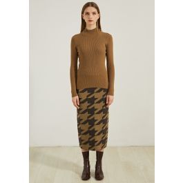 Houndstooth Pattern Back Slit Pencil Skirt in Tan | Chicwish