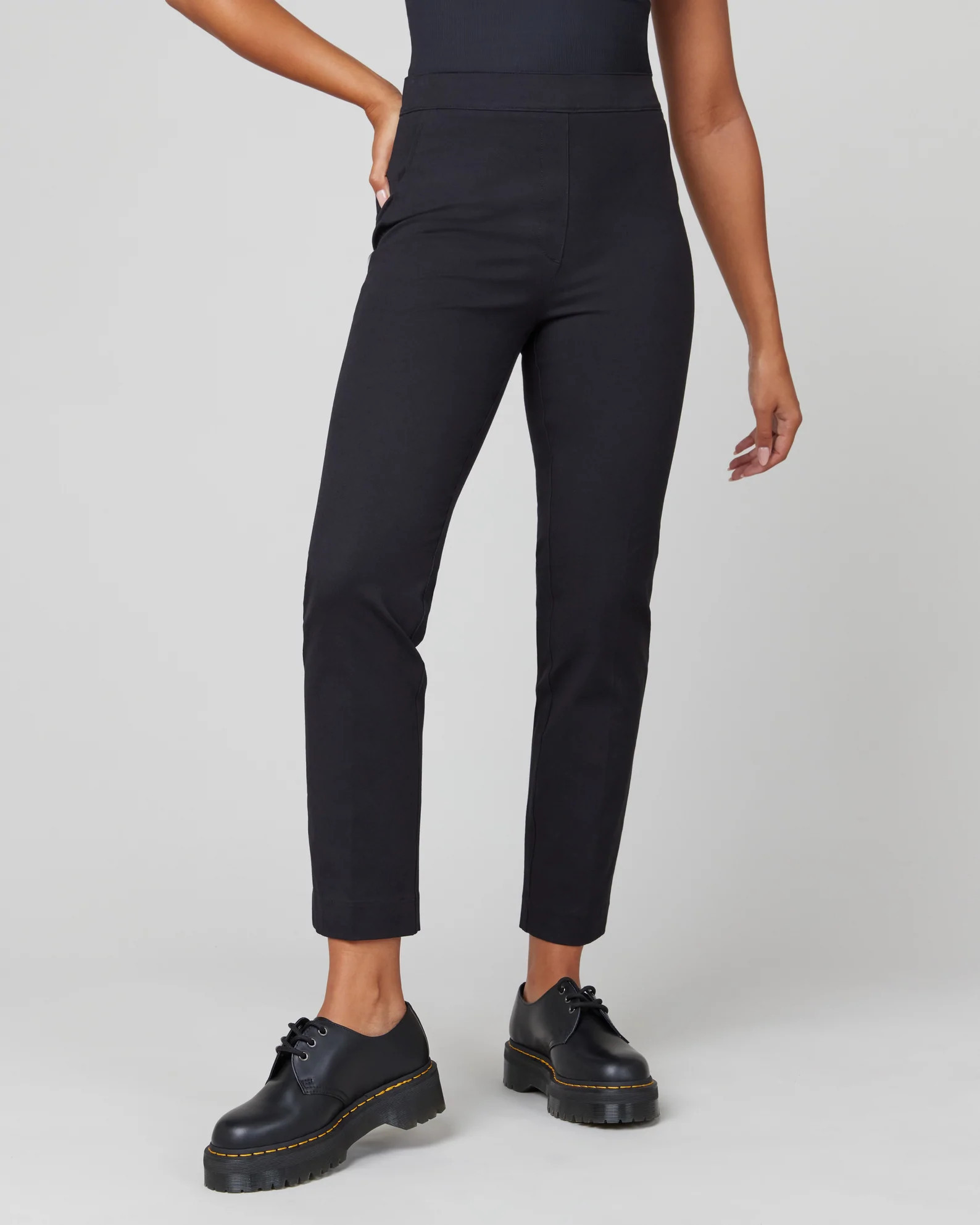 On-the-Go Ankle Slim Straight Pant | Spanx