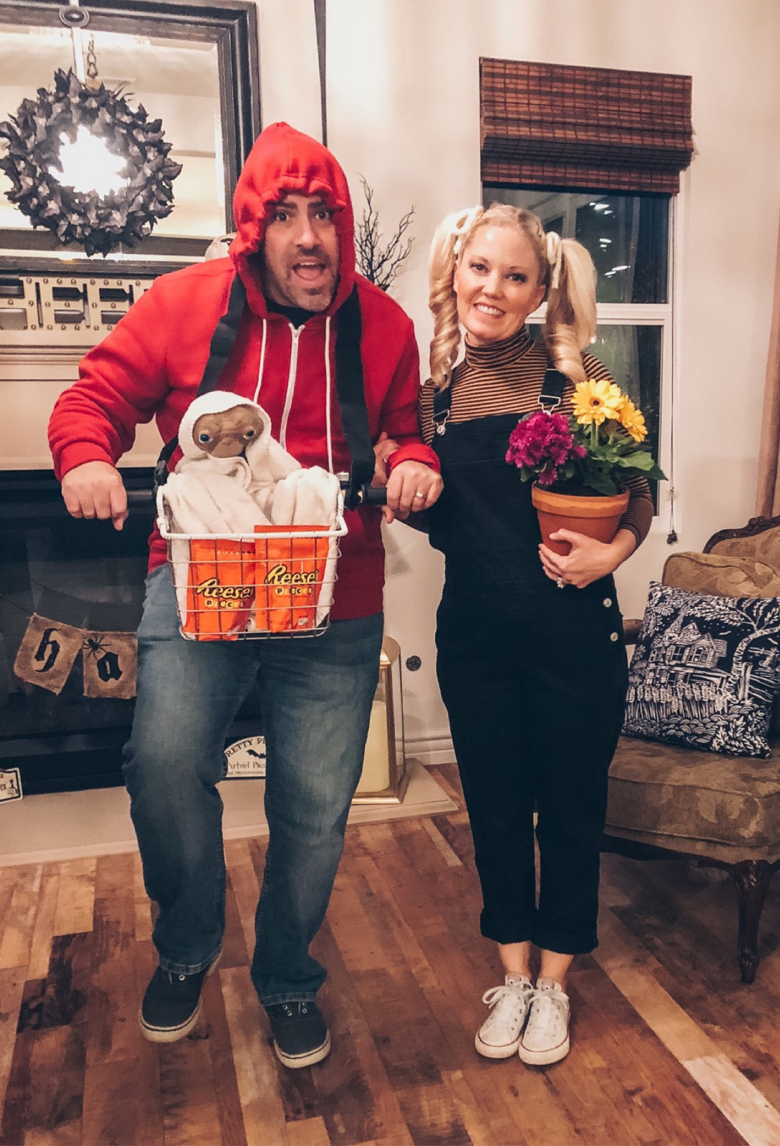 Couples costume // ET costume // Gertie and Elliott // Halloween costume ideas

#LTKstyletip #LTKHalloween #LTKSeasonal