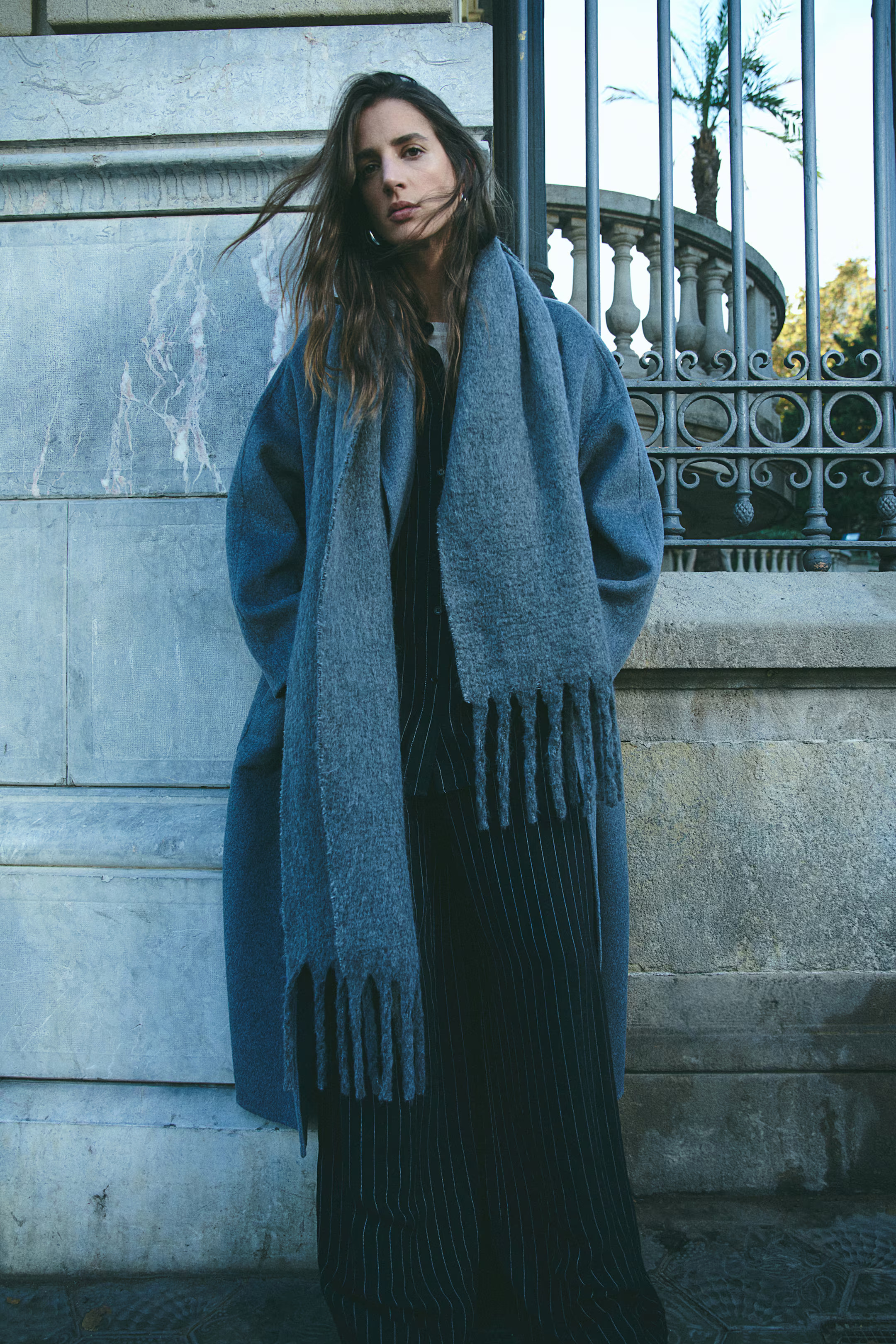 Schal - Dunkelgrau - Ladies | H&M AT | H&M (DE, AT, CH, NL, FI)