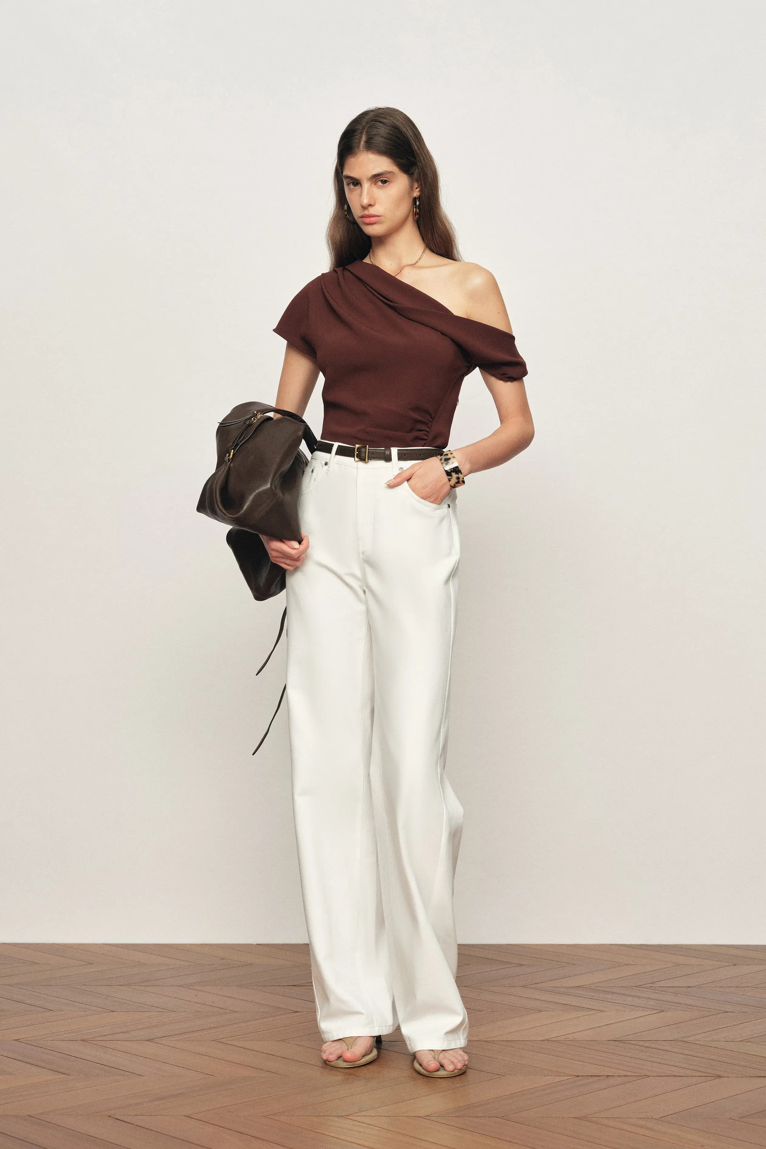 Alma Barrel Straight Leg Jeans in Lightweight Lyocell Blend Denim | Fabrique