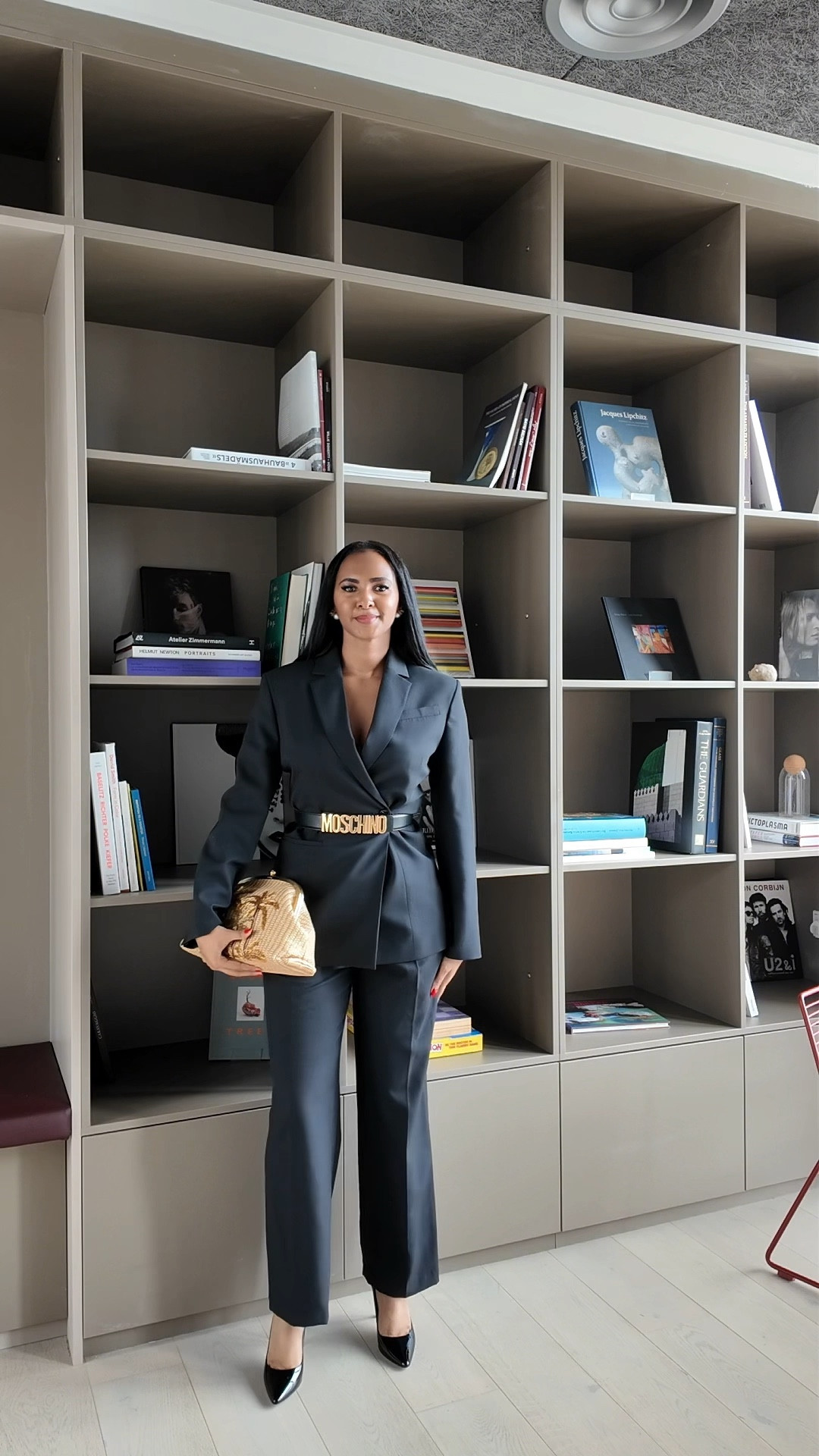 That One Black Suit You Should Wear To Your Next Meeting

#LTKuk #LTKmodest #LTKstyletip