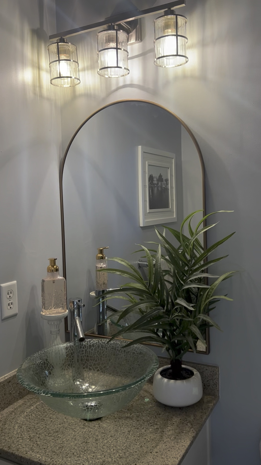 I found the prettiest arched mirror at Kirkland’s today and love how it transformed my bathroom space. So elegant and luxurious looking. This mirror measures 24x36. I linked similar ones I found for the same size on Amazon all under $100. Some are even on sale for less than $60. 

#LTKHome #LTKVideo #LTKFindsUnder100