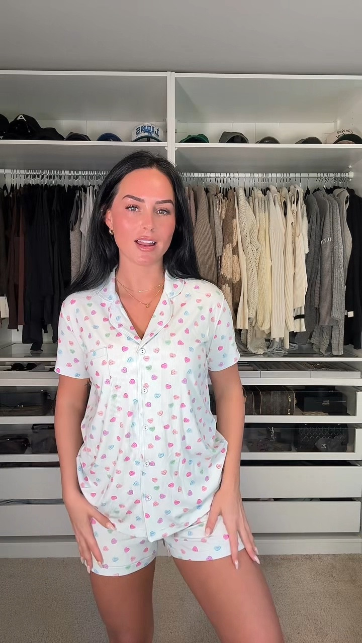 I’m wearing a size small but would like a size medium more 

#LTKStyleTip #LTKGiftGuide #LTKWatchNow