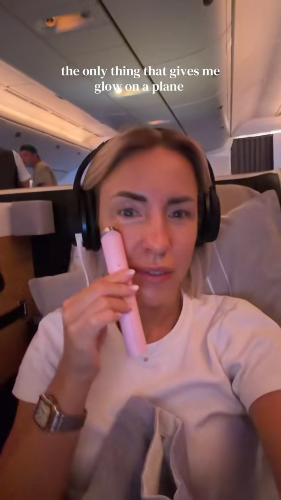 The only product that gives me a glow at 30000 feet is my Medicube Mini Booster Pro and I will never board a plane without it 🌸

#LTKbeauty #LTKtravel #Medicube #MedicubeBoosterPro #TravelSkincare

#LTKselfcare #LTKBeauty #LTKdayinmylife
