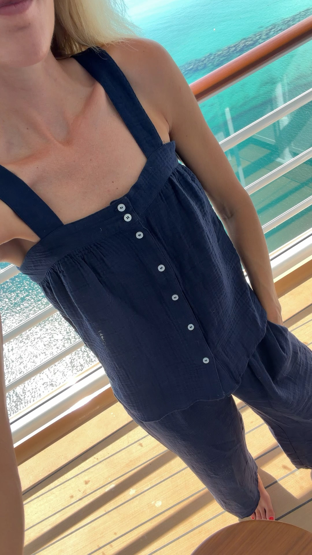 Wore this gauze lounge set for coffee runs and relaxing on the porch after a day in the water! Wearing size small