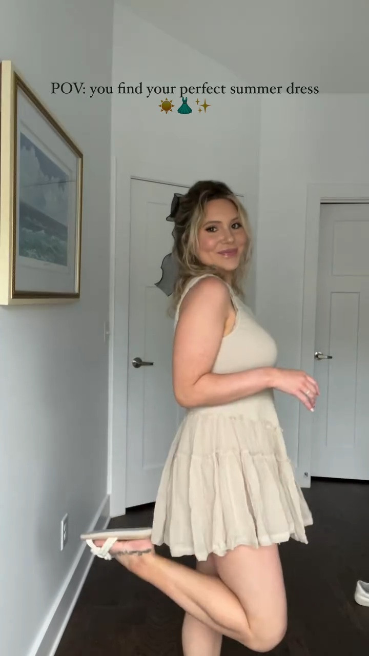 This dress is everything: Fitted and flowy and you can wear a regular bra with it 😎 I linked it in my bio!! 

#size8 #midsizestyle #midsizefashion #midsize #summerdress #freepeople #whattoweartoday #whattowear #summeroutfit #summeroutfits

Size 8, midsize, active dresses, free people, what to wear, summer outfit, summer dress, summer dresses, what to wear today, size 8 fashion, midsize outfits
