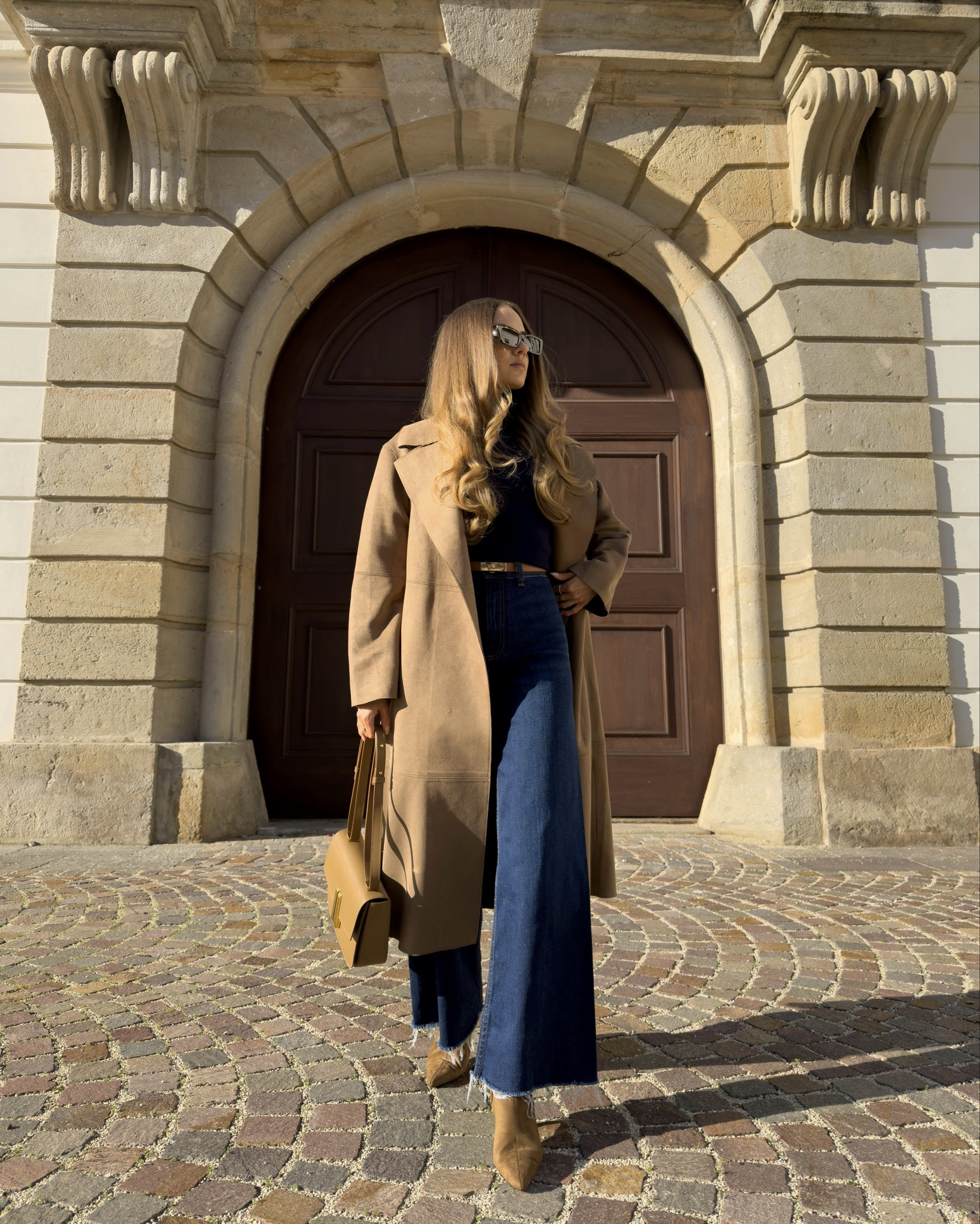 a forever fave color combo: navy & tan 💫 

faux suede coat outfit | styling wide leg jeans | navy outfit | fall layers | suede boots

#LTKShoeCrush #LTKItBag #LTKStyleTip