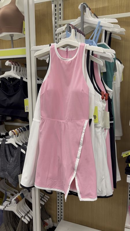 High neck wrap active dress / pink active dress / white trim dress 
Size: XS 

#LTKVideo #LTKFindsUnder50 #LTKActive