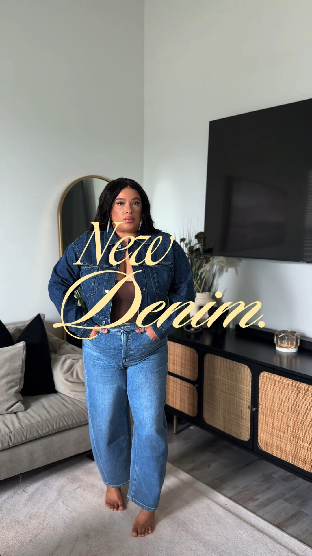 This is literally just too good! @spanx has done their big one with the new denim releases! The 90s mom Jean dark really does something for me but the wide legs too 🙌🏽🙌🏽

Which one is your favorite? 

#LTKStyleTip
