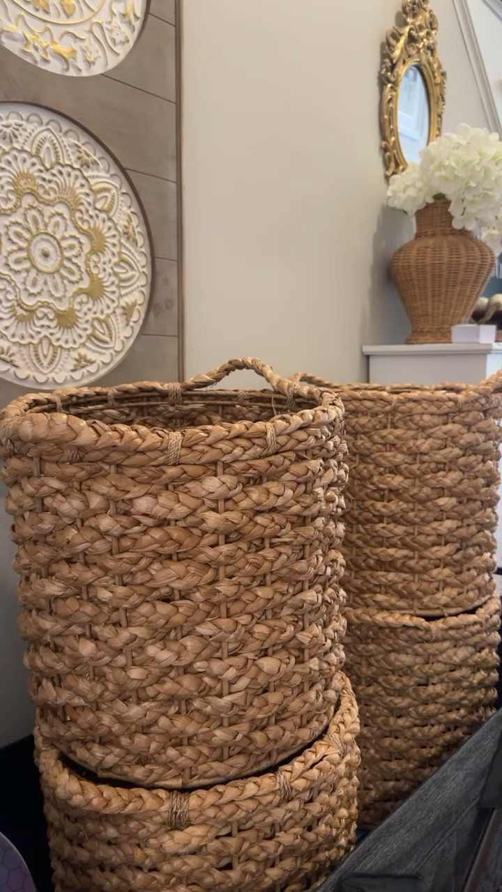 I bought these baskets from
Target to put the kids Christmas trees in and I loveee the look of them! They’re really sturdy and on sale for $20! Check for in store pickup! 

#LTKHoliday #LTKsalealert #LTKfamily